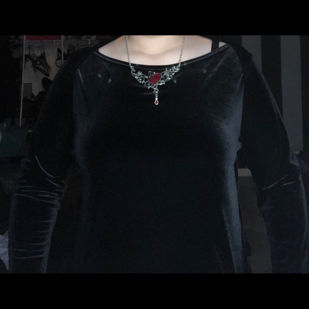 VELVET LONG SLEEVE